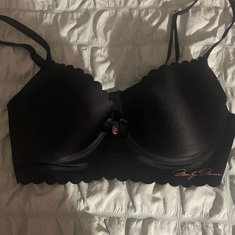 Marilyn Monroe Balconette Underwire Padded Push Up Bra Set of 2 Pink Black 34B